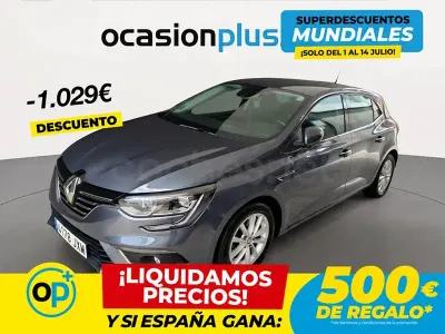 Usado Renault Mégane IV Zen 110 CV (80 kW) 2017 Gris / plata Berlina