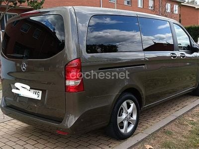 Mercedes V220