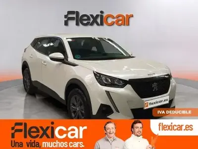 Usado Peugeot 2008 Active 100 CV (73 kW) 2021 Blanco SUV