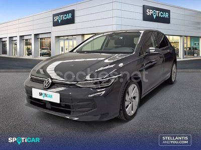 Usado VW Golf VIII 115 CV (84 kW) 2025 Gris Berlina