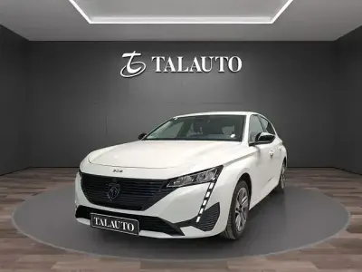 Usado Peugeot 308 Active 130 CV (95 kW) 2023 Blanco Berlina