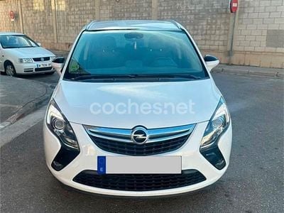 Blanco Usado 2012 Opel Zafira Tourer Excellence Monovolumen | 11.000 € (Caro)