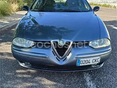 Usado Alfa Romeo 156 Progression 140 CV (102 kW) 2003 Gris / plata Berlina