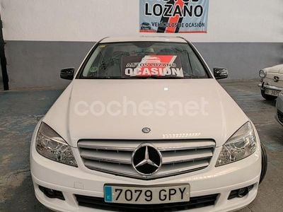 Blanco Usado 2009 Mercedes C180 Avantgarde Berlina | 7900 € (Buen precio)