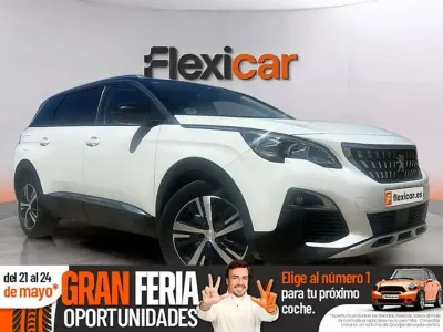 Usado Peugeot 5008 GT 131 HP (96 kW) 2021 Branco SUV