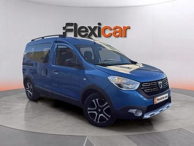 Usado Dacia Dokker 95 HP (69 kW) 2018 Azul Monovolume