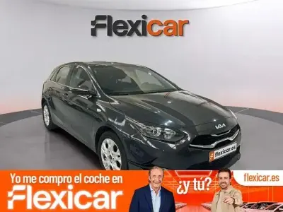 Usado Kia Ceed 136 CV (100 kW) 2023 Gris Utilitario