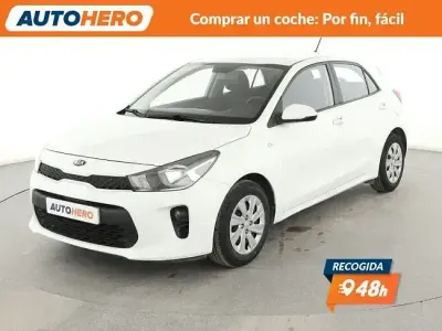 Usado Kia Rio 85 HP (62 kW) 2018 Branco Sedan