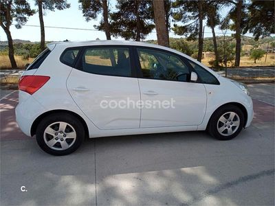 Usado Kia Venga 90 CV (66 kW) 2015 Blanco Utilitario
