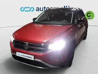 Usado VW T-Roc 110 CV (80 kW) 2023 Rojo SUV