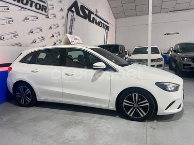 Usado Mercedes B180 116 CV (85 kW) 2021 Blanco Monovolumen