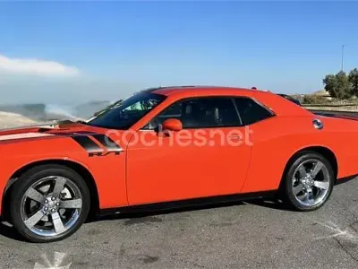 Usado Dodge Challenger 375 CV (275 kW) 2023 Naranja Coupe