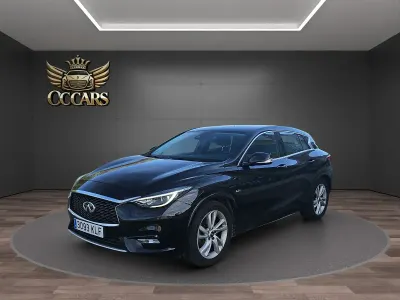 Usado Infiniti Q30 Premium 170 CV (125 kW) 2018 Negro
