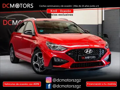 Usado Hyundai i30 N Line 120 CV (88 kW) 2024 Granate Familiar
