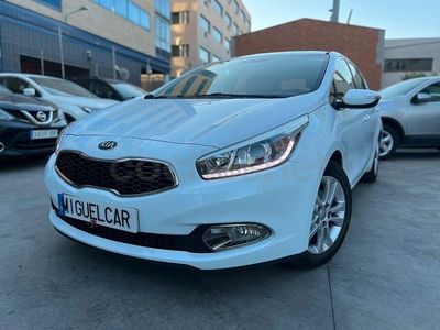 Usado Kia Ceed 135 CV (99 kW) 2012 Blanco Utilitario