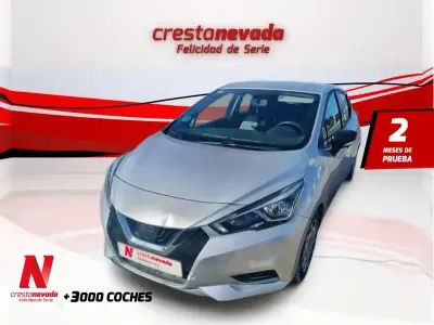 Usado Nissan Micra Acenta 90 CV (66 kW) 2018 Gris Utilitario