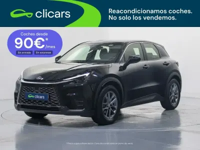 Usado Lexus LBX 136 CV (100 kW) 2025 Negro SUV