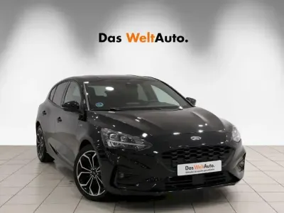 Usado Ford Focus ST-Line 120 CV (88 kW) 2022 Negro Berlina