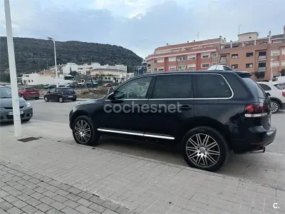 Usado VW Touareg 313 CV (230 kW) 2003 Negro SUV