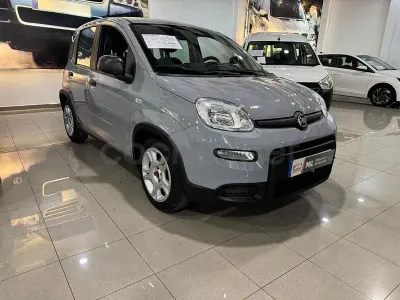 Usado Fiat Panda City Life 70 CV (51 kW) 2023 Gris / plata Utilitario