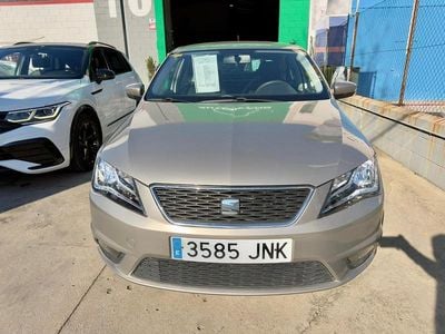 Usado Seat Toledo 116 CV (85 kW) 2016 Dorado Utilitario