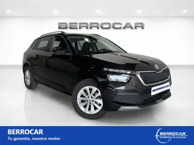 Usado Skoda Kamiq Ambition 110 CV (80 kW) 2024 Negro SUV