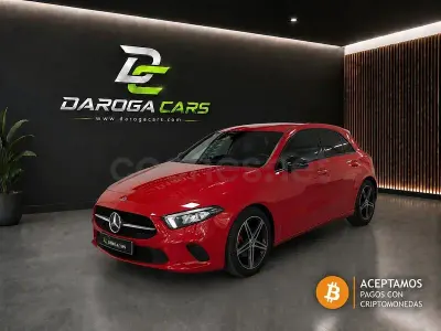 Usado Mercedes A180 116 CV (85 kW) 2019 Rojo Berlina