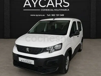 Usado Peugeot Rifter Active 100 CV (73 kW) 2022 Blanco Monovolumen