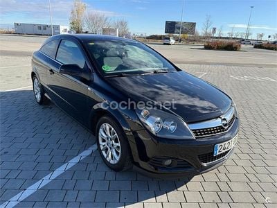 Negro Usado 2009 Opel Astra GTC Sport Berlina | 3990 € (Precio justo)
