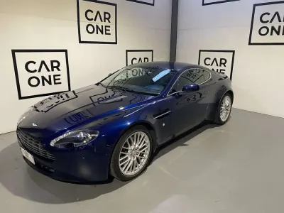 Usado Aston Martin Vantage 426 CV (313 kW) 2010 Azul Coupe
