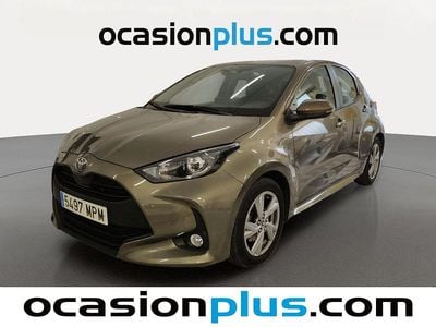 Marrón Usado 2024 Toyota Yaris Hybrid Active Utilitario | 16.955 € (Buen precio)