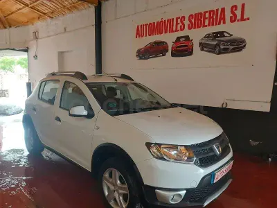 Usado Dacia Sandero Stepway 90 CV (66 kW) 2016 Blanco Berlina