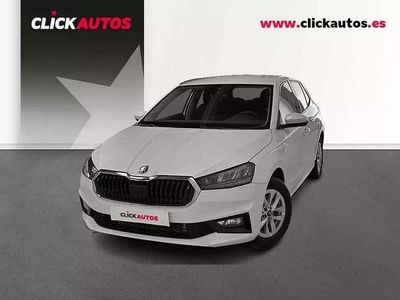 Blanco Usado 2025 Skoda Fabia Selection Utilitario | 19.050 € (Precio justo)