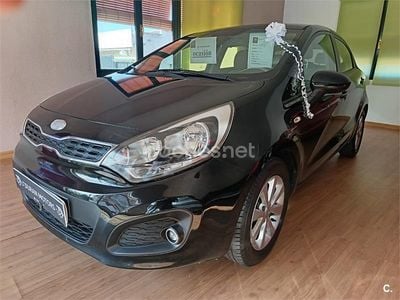 Negro Usado 2013 Kia Rio Berlina | 6490 € (Un poco caro)
