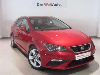 Usado Seat Leon ST FR 131 CV (96 kW) 2019 Rojo Familiar