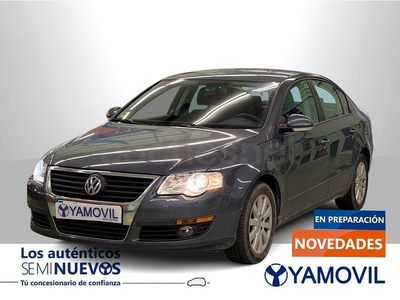 Usado VW Passat Highline 140 CV (102 kW) 2009 Gris Berlina