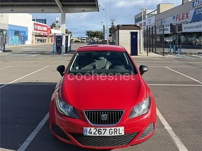Rojo Usado 2009 Seat Ibiza Reference Berlina | 4800 € (Precio justo)