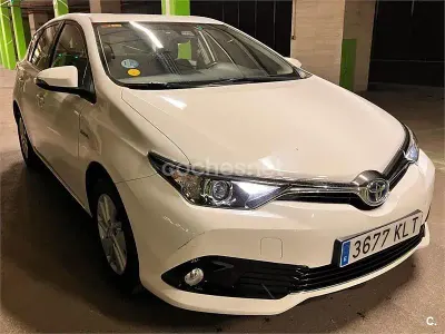 Usado Toyota Auris Hybrid