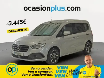 Usado Mercedes T180 116 CV (85 kW) 2023 Gris Monovolumen