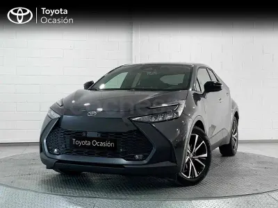 Usado Toyota C-HR Advance 140 CV (102 kW) 2025 Gris / plata SUV