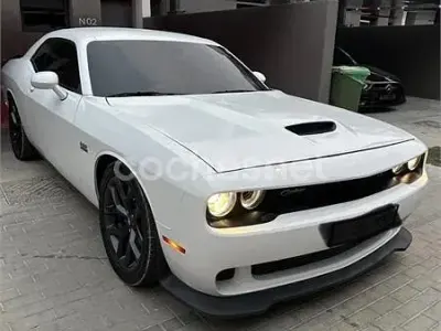 Usado Dodge Challenger 375 CV (275 kW) 2023 Blanco Coupe