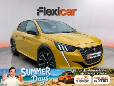 Usado Peugeot 208 GT 130 CV (95 kW) 2022 Amarillo Utilitario