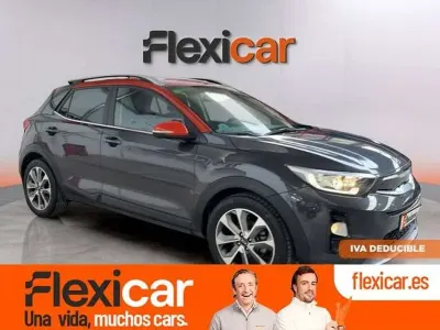 Usado Kia Stonic 101 HP (74 kW) 2020 Cinzento SUV