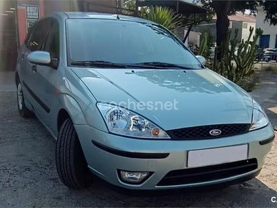Usado Ford Focus Trend 100 CV (73 kW) 2004 Verde Berlina