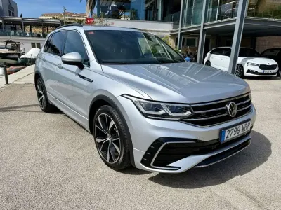 Usado VW Tiguan R-line 190 CV (139 kW) 2021 Plateado SUV