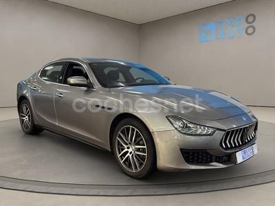 Usado Maserati Ghibli 330 CV (242 kW) 2021 Gris / plata Coupe