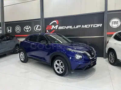 Usado Nissan Juke Enigma 114 CV (83 kW) 2022 Violeta / lila SUV