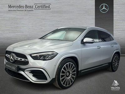 Usado Mercedes GLA200 AMG line 150 CV (110 kW) 2025 Gris montaña SUV