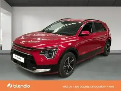 Usado Kia Niro 141 CV (103 kW) 2024 Rojo SUV