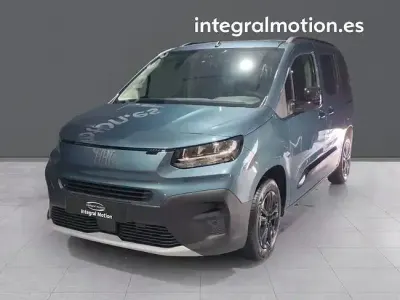 Nuevo Fiat Doblò 130 CV (95 kW) 2026 Azul Monovolumen